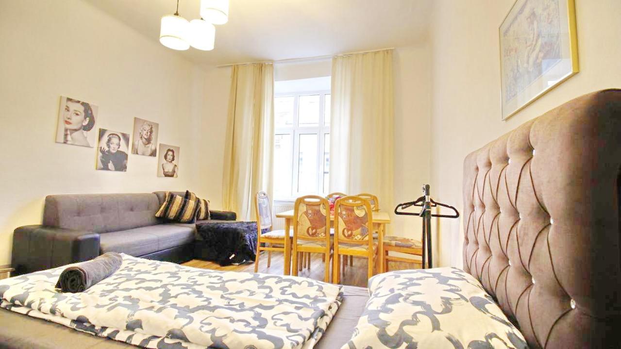 Comfortable Rooms Near Schoenbrunn Palace Hl Viena Exterior foto