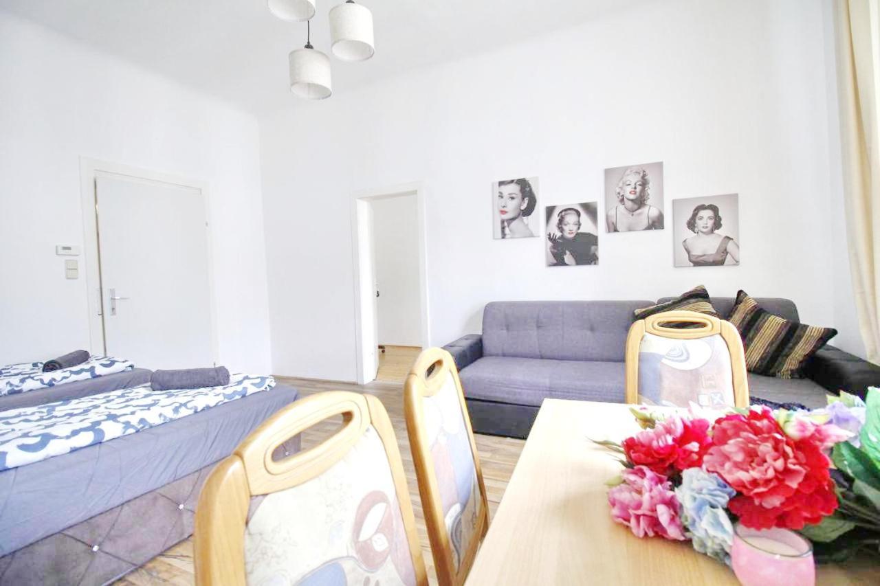 Comfortable Rooms Near Schoenbrunn Palace Hl Viena Exterior foto